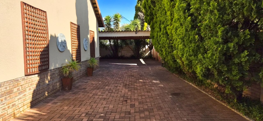 3 Bedroom Property for Sale in Stilfontein Ext 4 North West